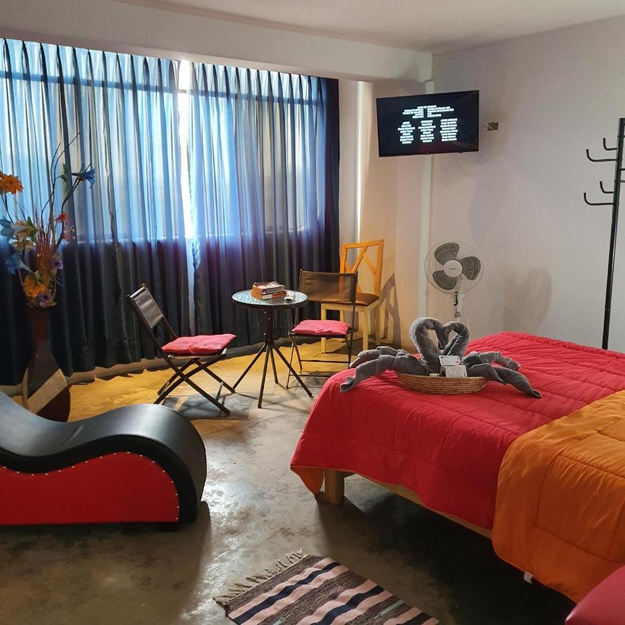 Lima Airport Hostel With Free Airport Pick Up Extérieur photo