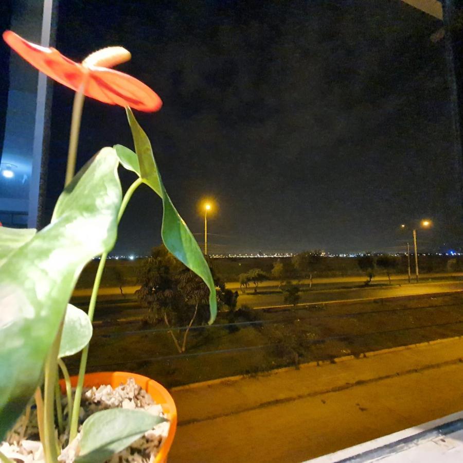Lima Airport Hostel With Free Airport Pick Up Extérieur photo