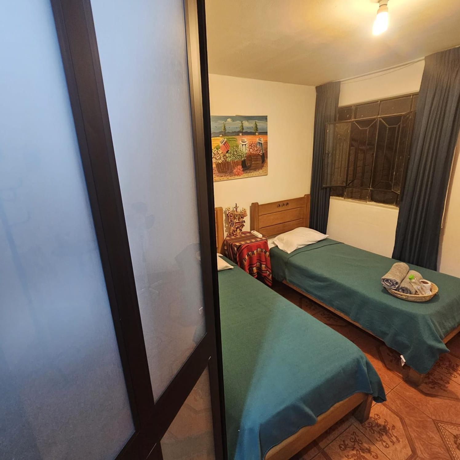 Lima Airport Hostel With Free Airport Pick Up Extérieur photo